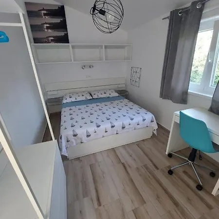 Mia 2 Apartmán *