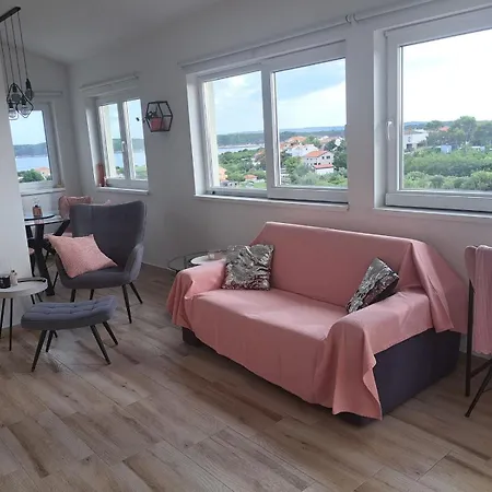Mia 2 Apartmán *