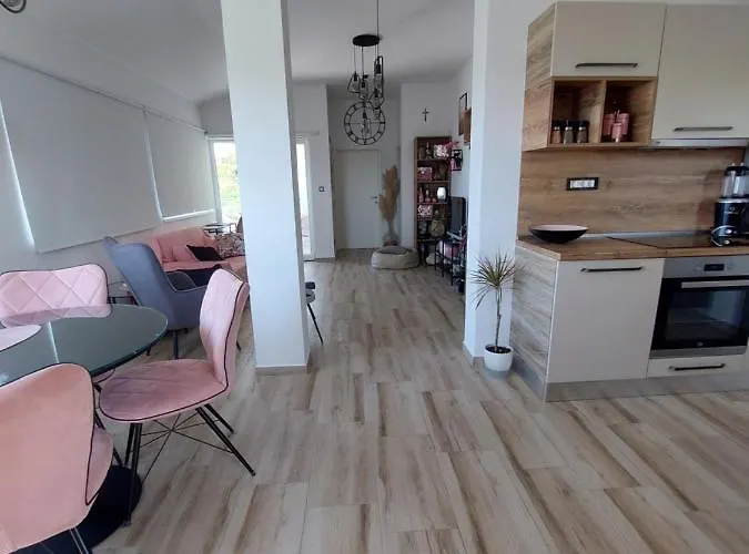 Apartman Mia 2 *