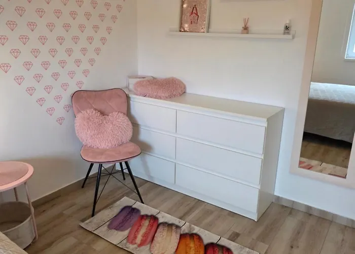 Mia 2 *